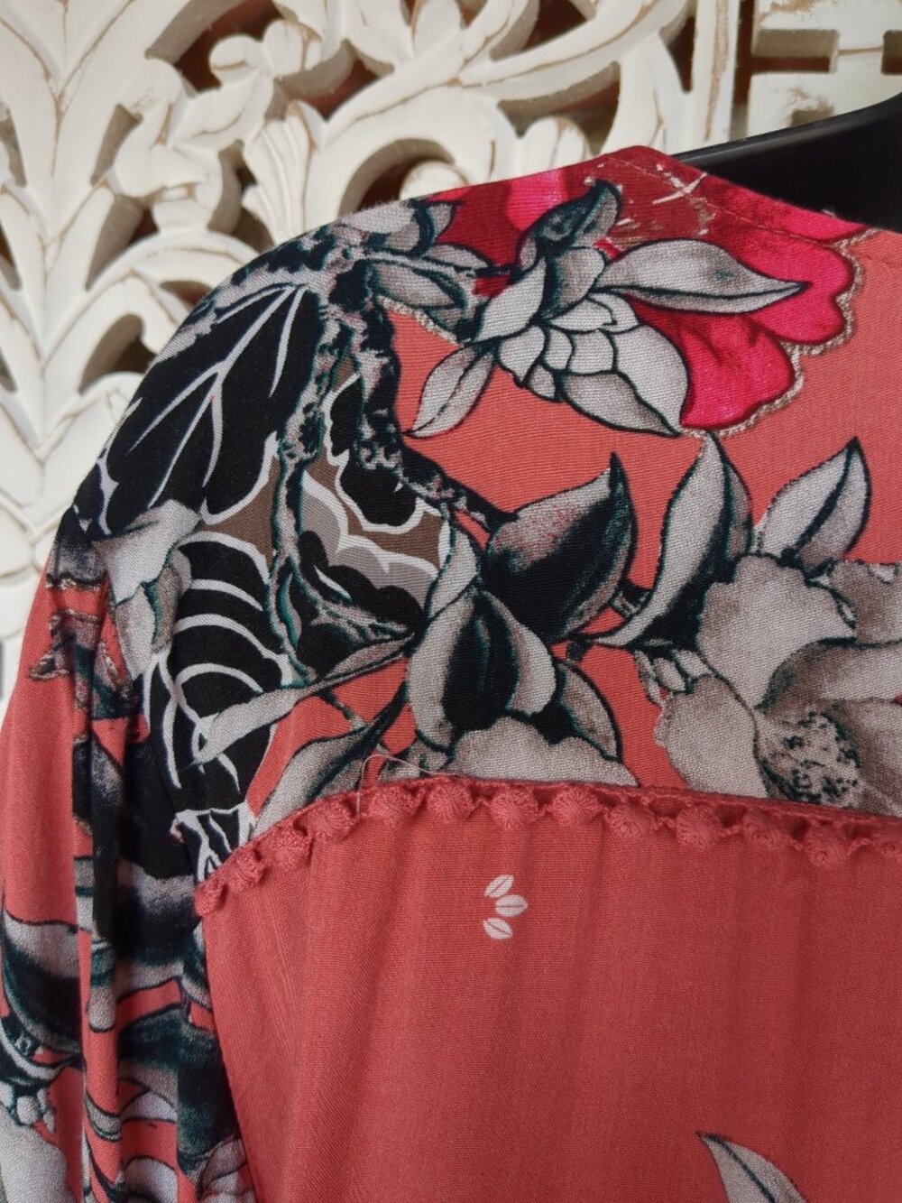 Long Sleeve Flowt Floral Boho Tunic - Picture 13 of 16